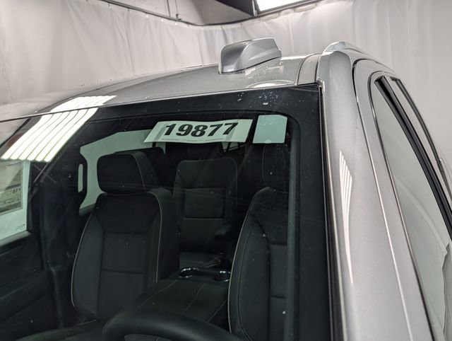 New 2026 Chevrolet Suburban Premier image 32