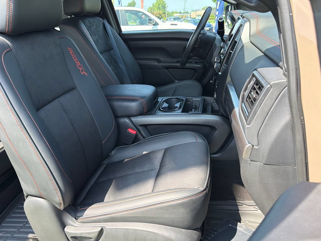 Used 2020 Nissan Titan PRO-4X AWD/4WD image 16