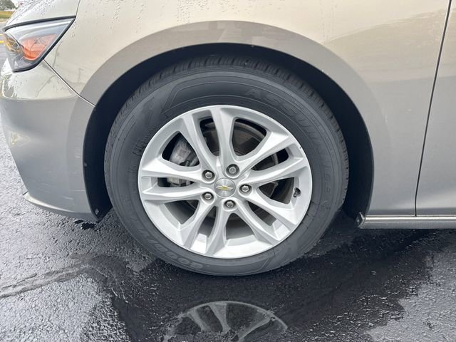 Used 2017 Chevrolet Malibu Hybrid w/ Leather Package image 27