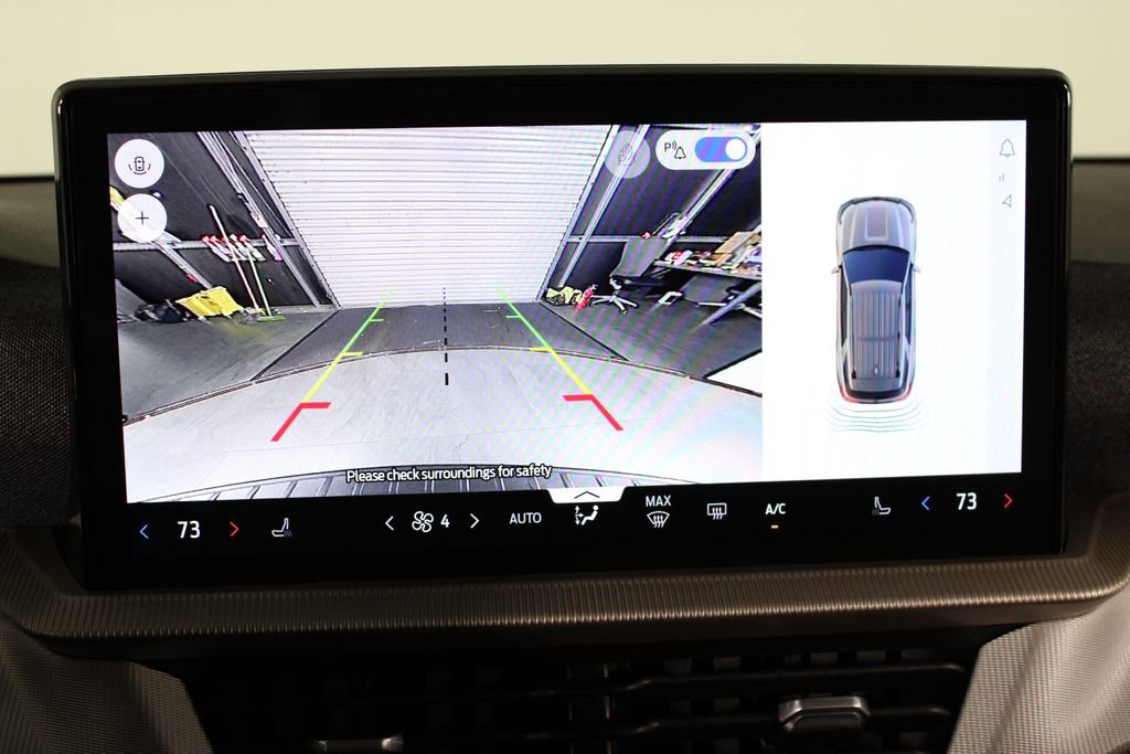 Used 2025 Ford Explorer Active image 27