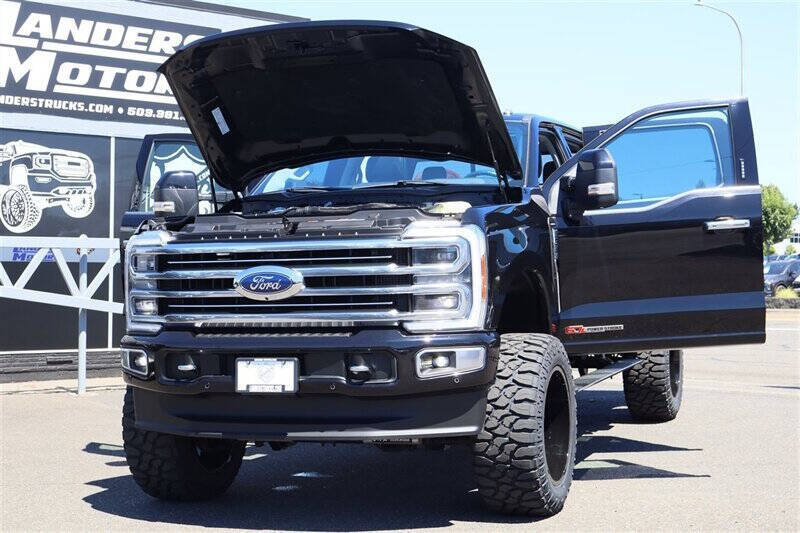 Used 2023 Ford F350 Limited w/ FX4 Off-Road Package AWD/4WD image 36