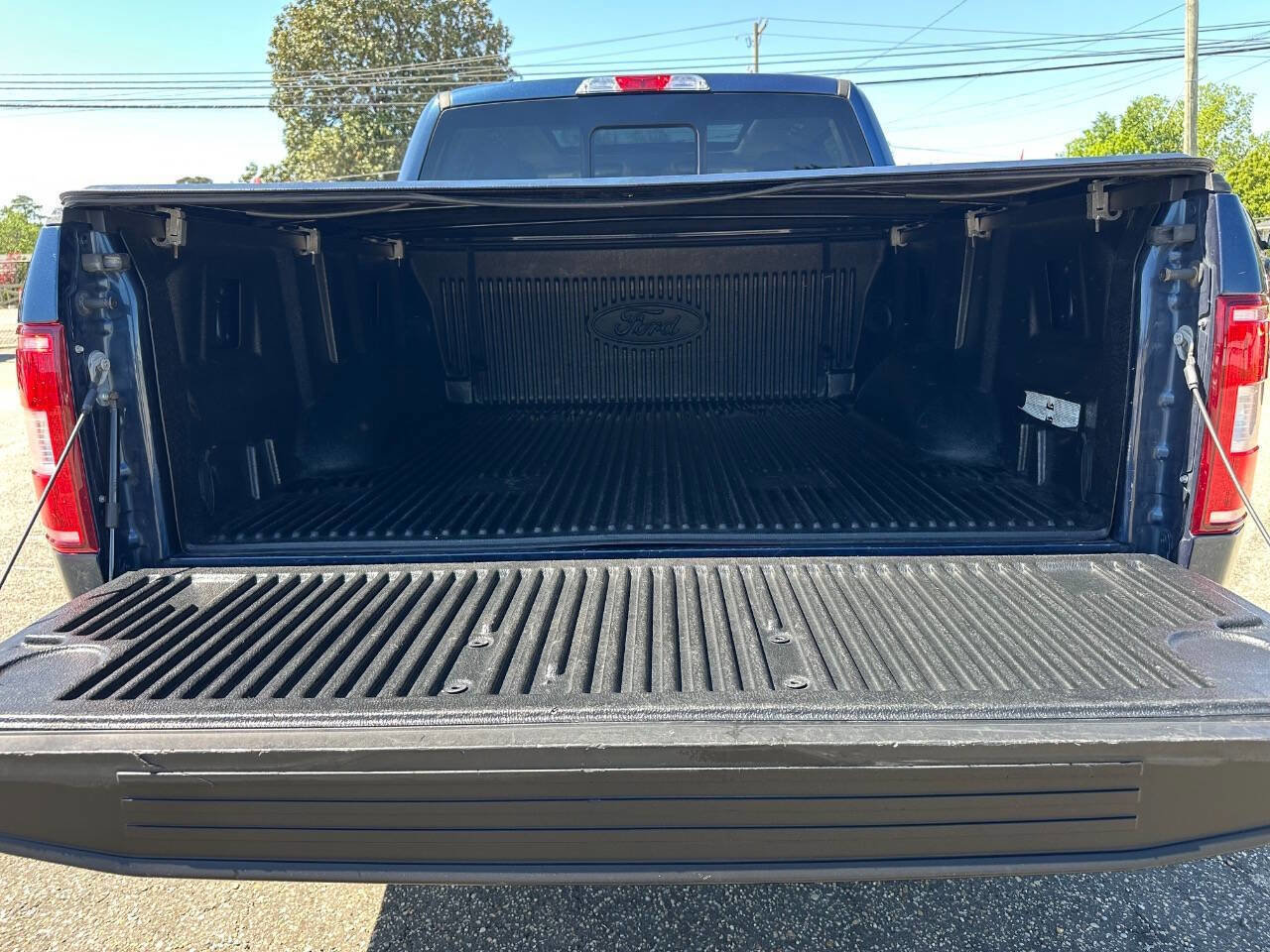 Used 2018 Ford F150 XLT w/ Equipment Group 302A Luxury AWD/4WD image 21