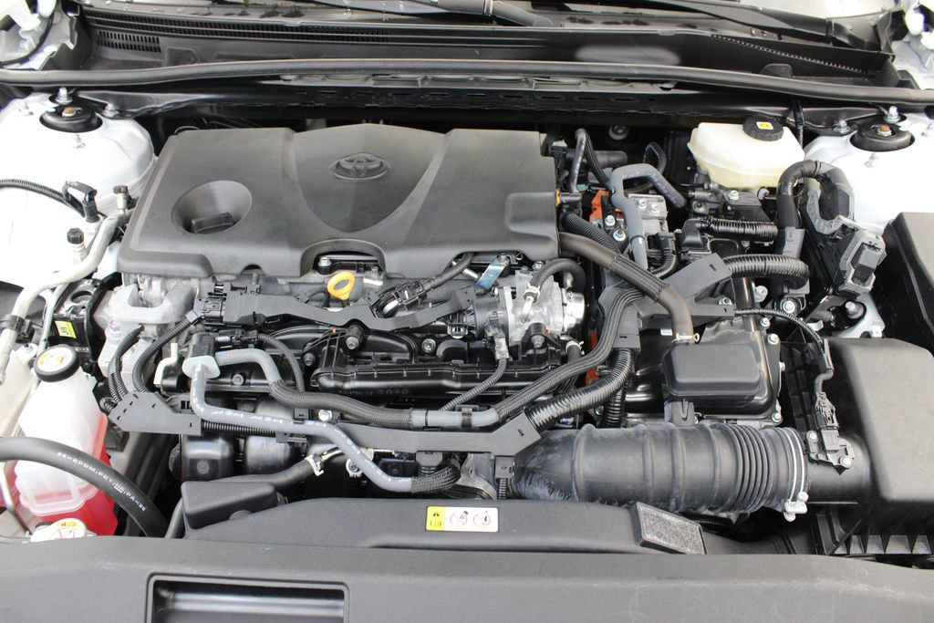 Used 2025 Toyota Camry SE FWD image 30