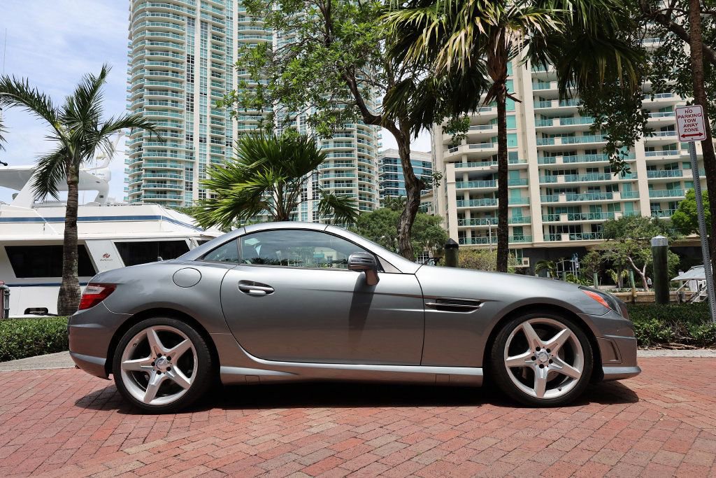 Used 2013 Mercedes-Benz SLK 250 image 25