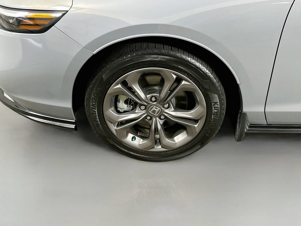 Used 2023 Honda Accord EX-L image 8