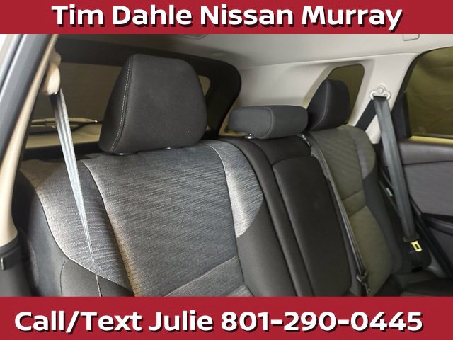 Used 2023 Nissan Rogue SV AWD/4WD image 19