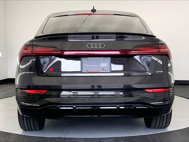 Certified 2024 Audi Q8 e-tron Premium Plus w/ Premium Plus Package image 6