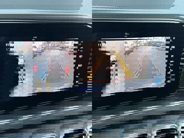 Used 2020 Mercedes-Benz GLE 350 4MATIC image 22