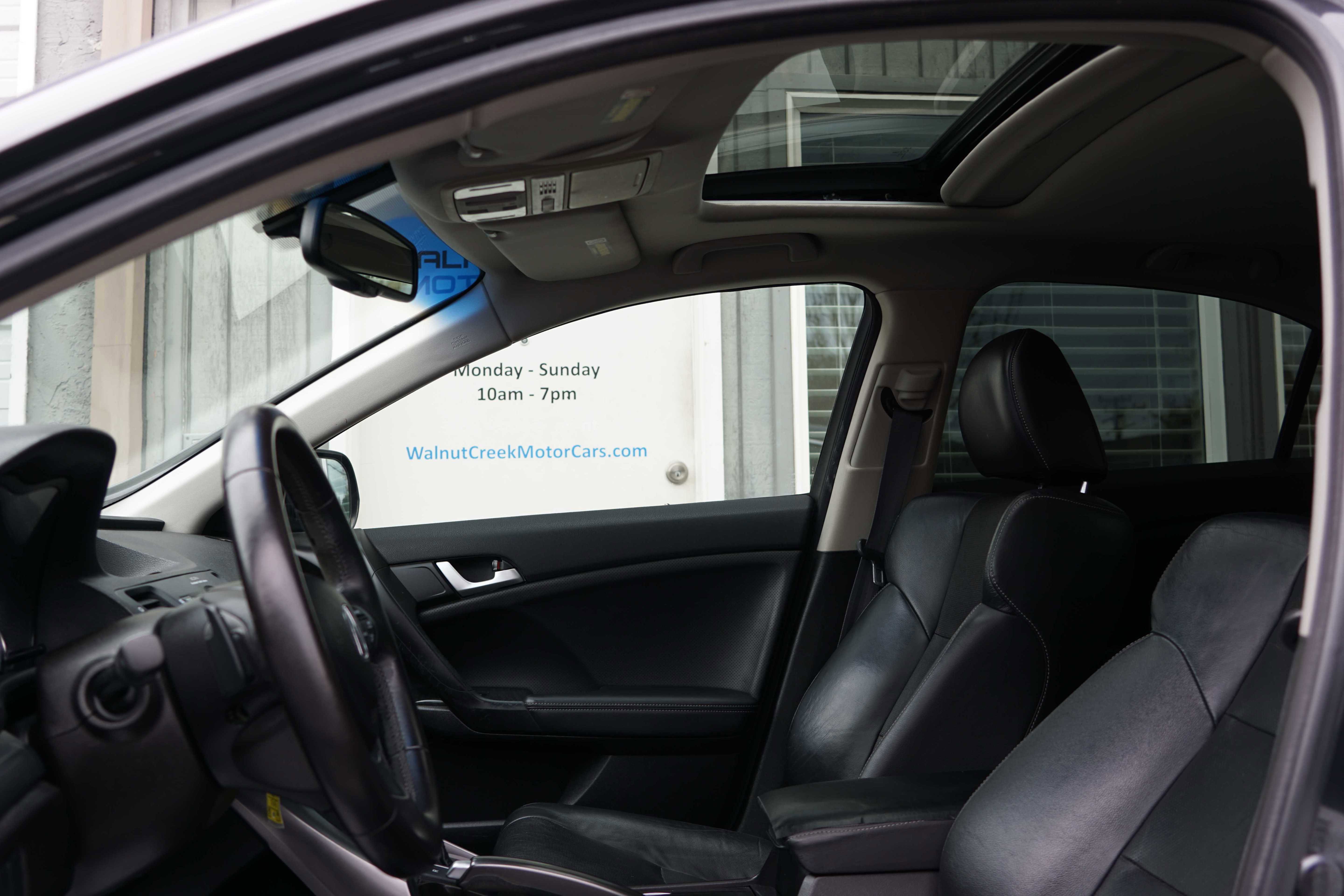 Used 2011 Acura TSX Sedan image 40