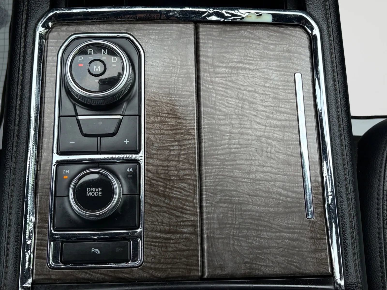 Used 2019 Ford Expedition Limited AWD/4WD image 29