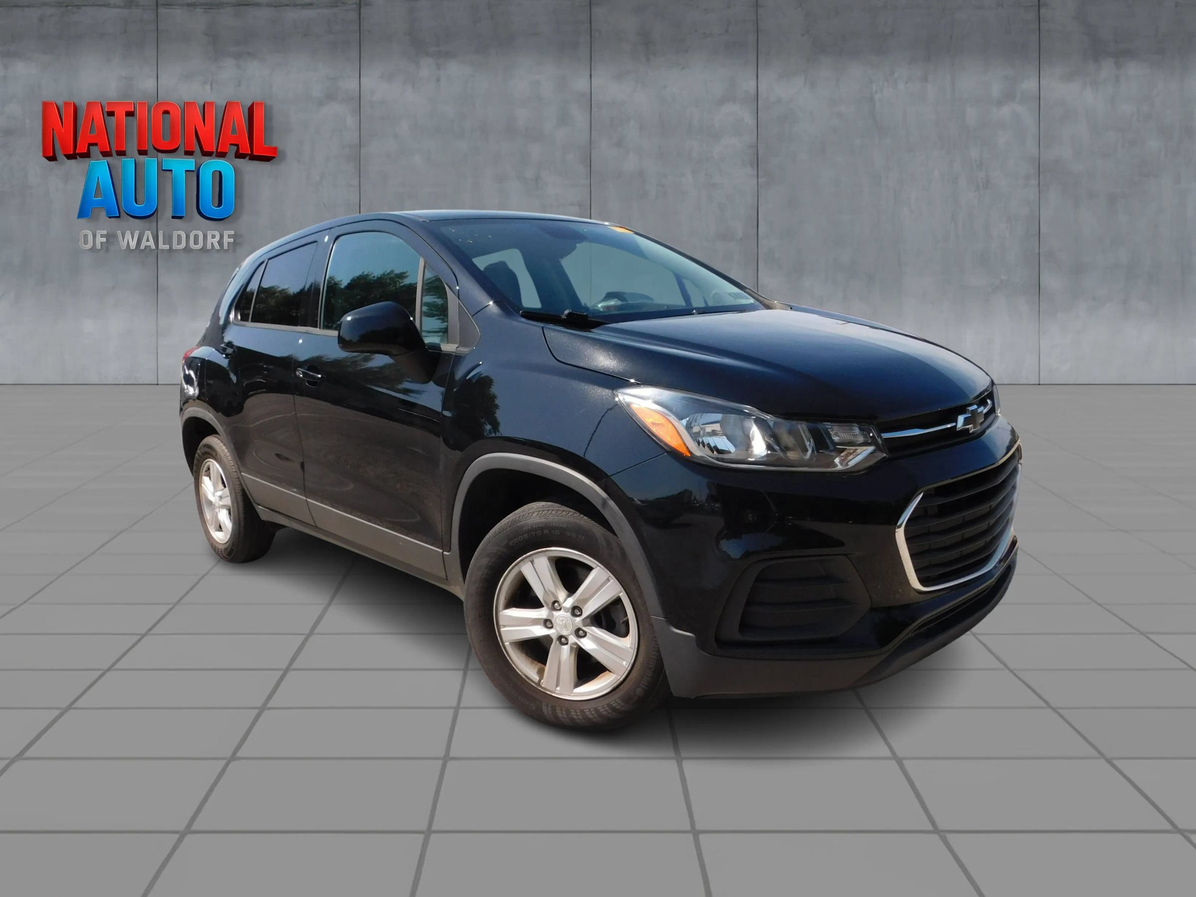 Used 2019 Chevrolet Trax LS w/ Tint and Cruise Package AWD/4WD image 1