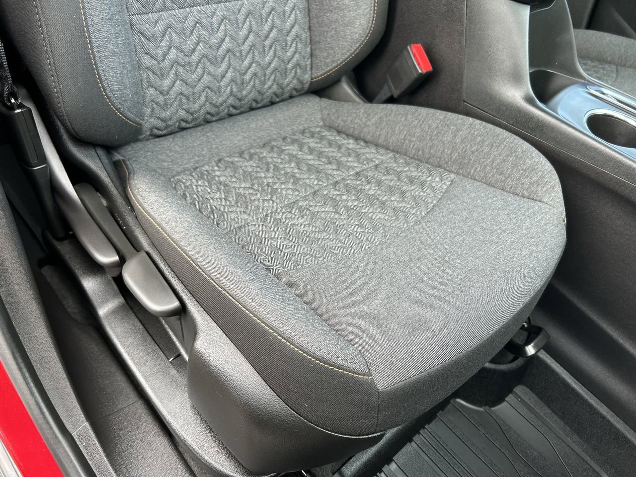 Used 2024 Chevrolet Equinox LT image 15