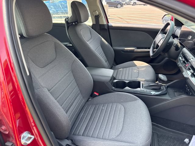 Used 2025 Kia K4 EX FWD image 13