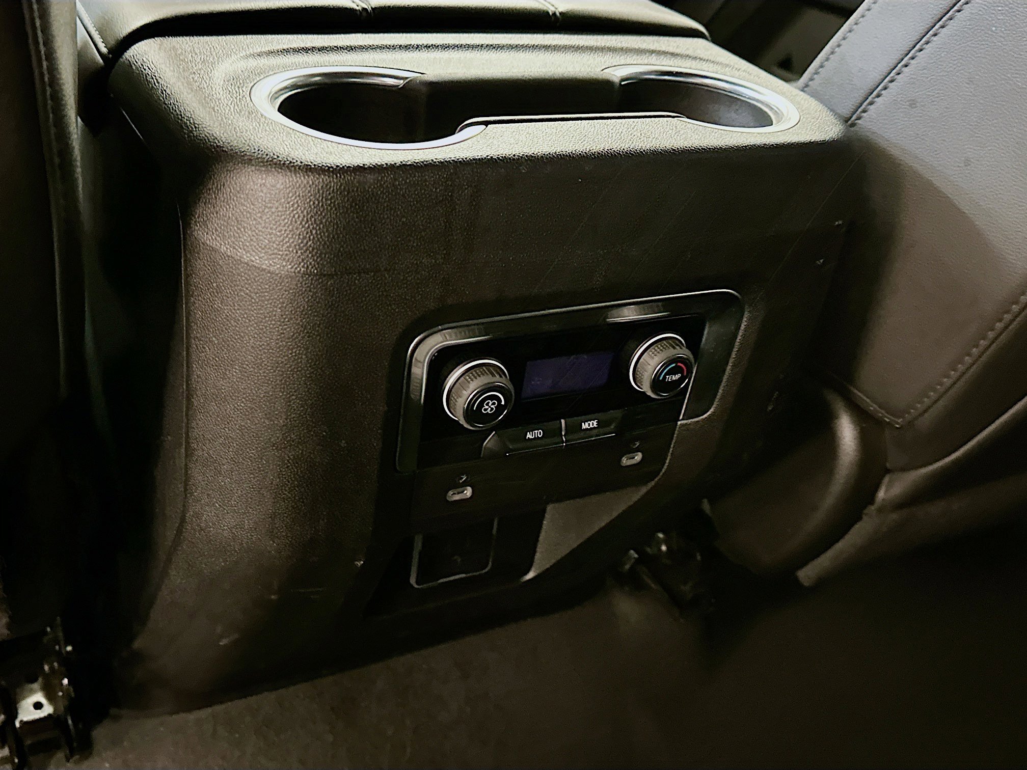 Used 2024 Chevrolet Tahoe LT image 28