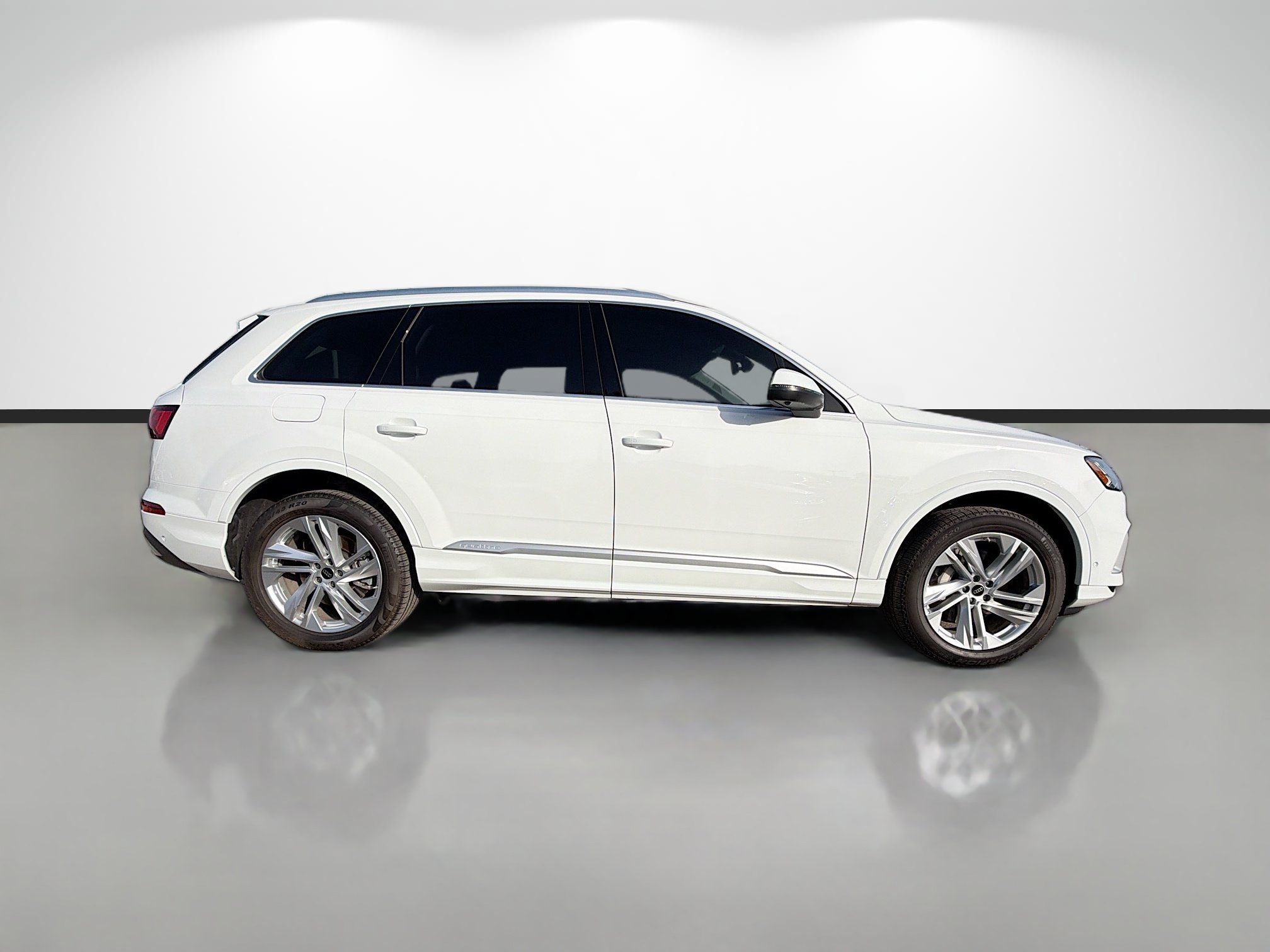 Used 2023 Audi Q7 2.0T Premium Plus w/ Premium Plus Package AWD/4WD image 6