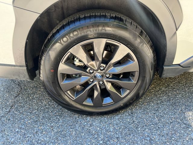 Certified 2025 Subaru Outback Onyx Edition AWD/4WD image 23