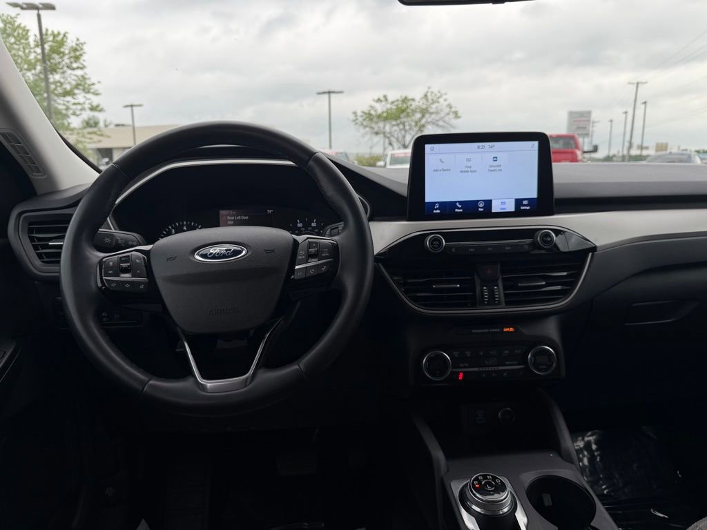 Used 2021 Ford Escape SE w/ Convenience Package FWD image 16