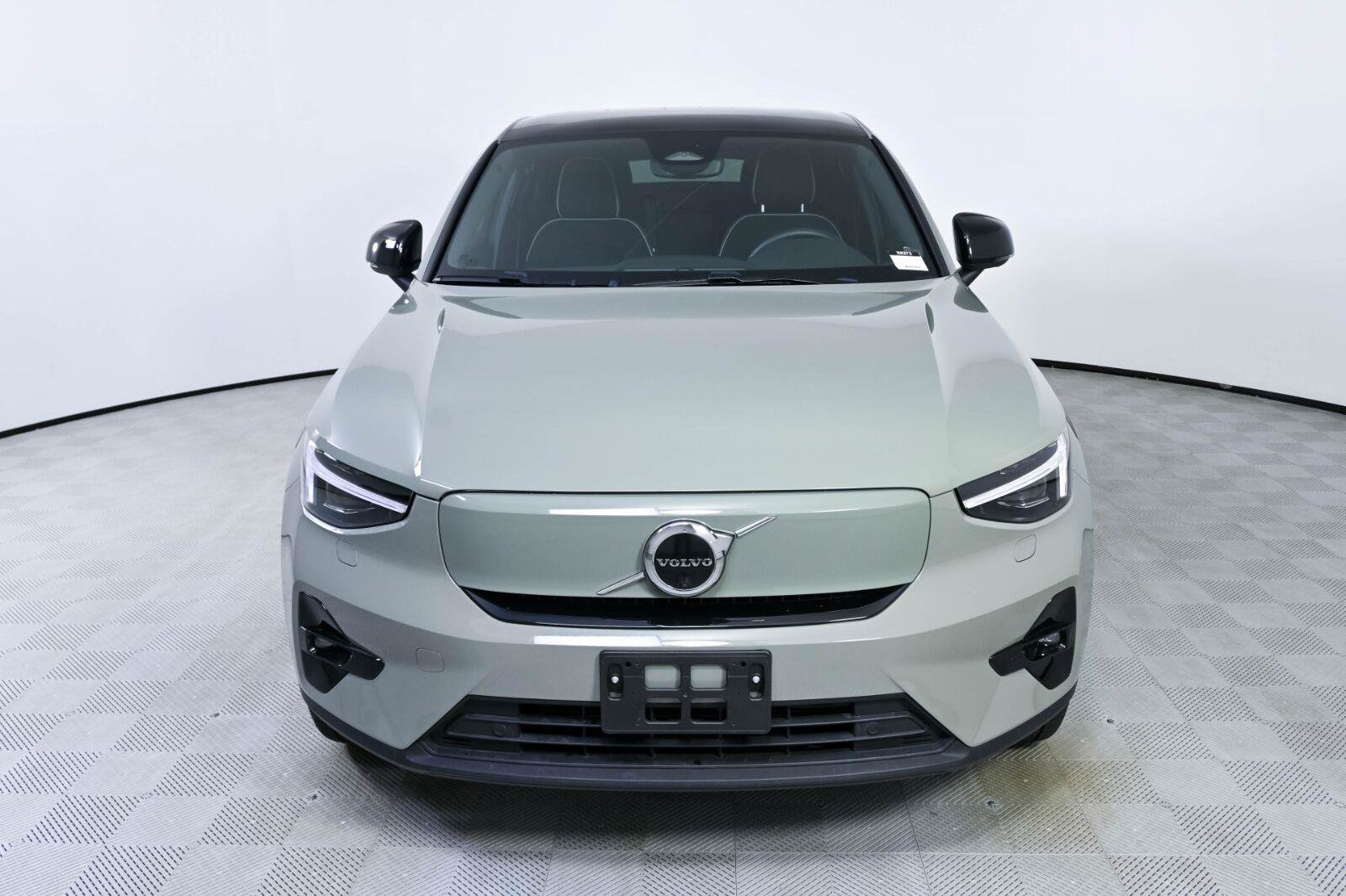 Certified 2023 Volvo C40 P8 Recharge Ultimate w/ Protection Package Premier AWD/4WD image 35