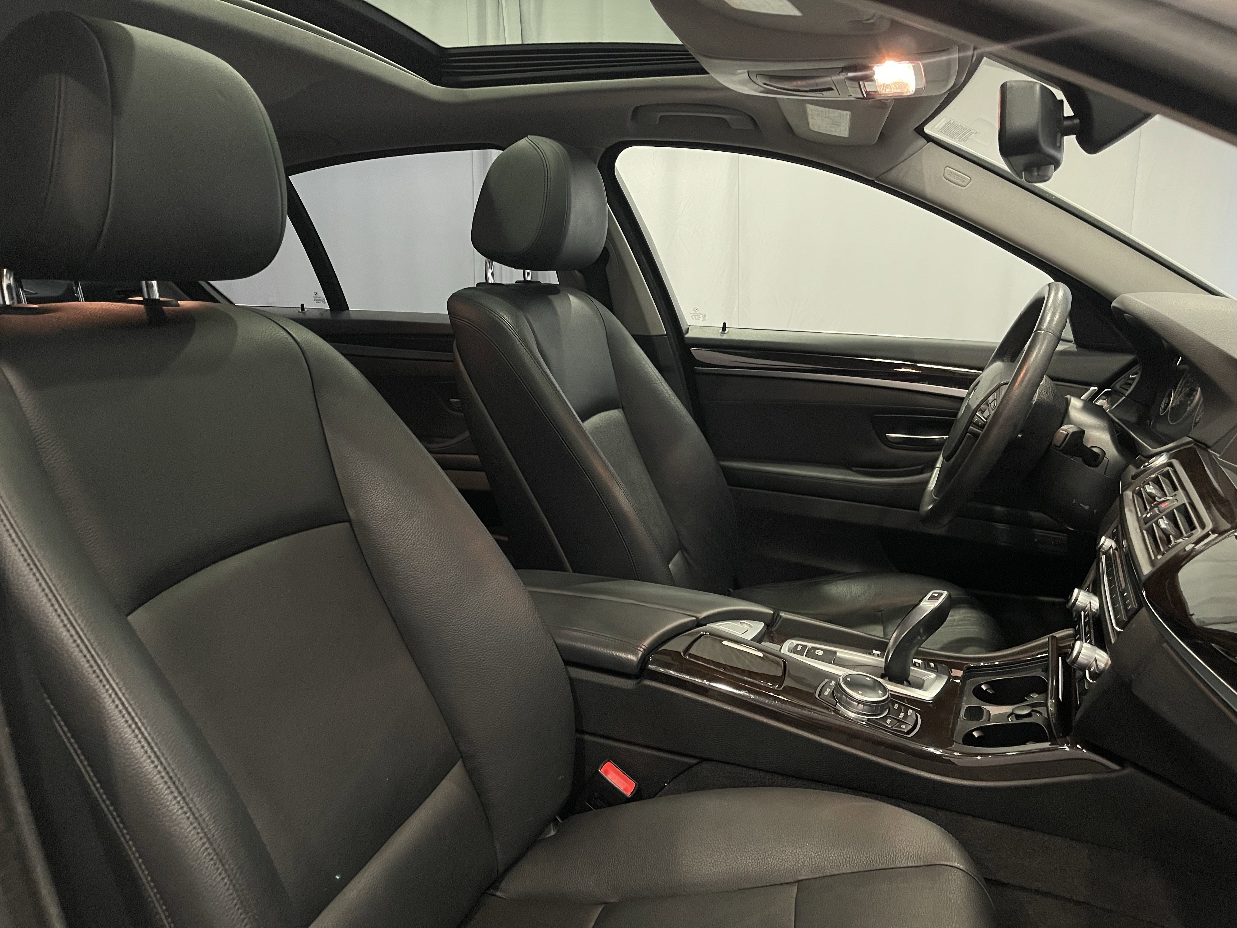 Used 2014 BMW 528i Sedan RWD image 11