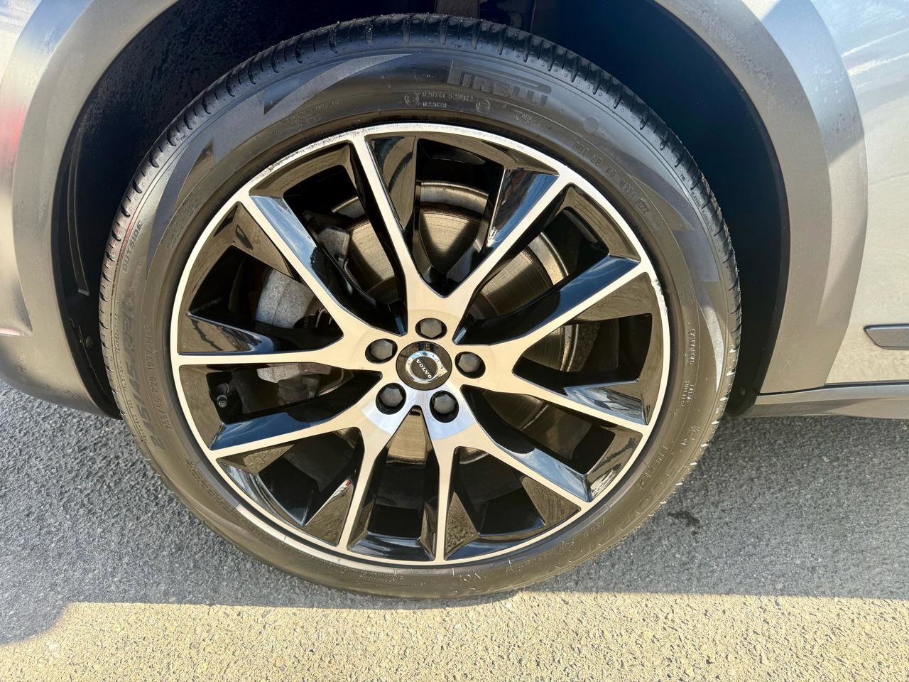 Used 2020 Volvo V90 T6 Cross Country AWD/4WD image 9