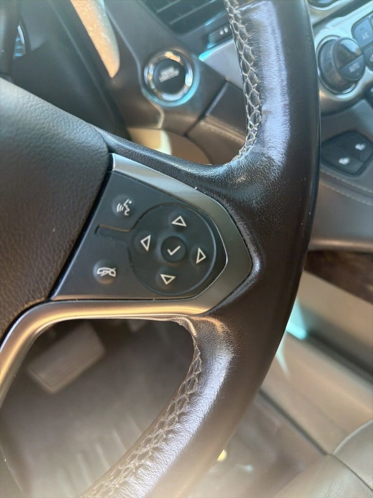 Used 2019 Chevrolet Suburban LT AWD/4WD image 13