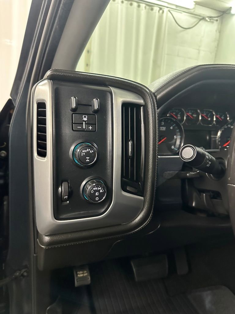 Used 2018 GMC Sierra 1500 SLT w/ SLT Premium Package image 14