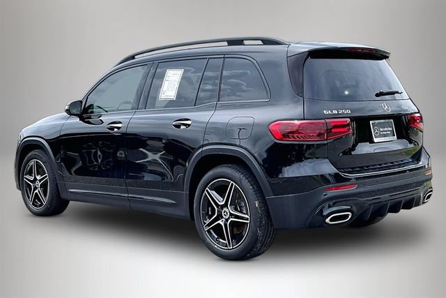 Used 2024 Mercedes-Benz GLB 250 image 4