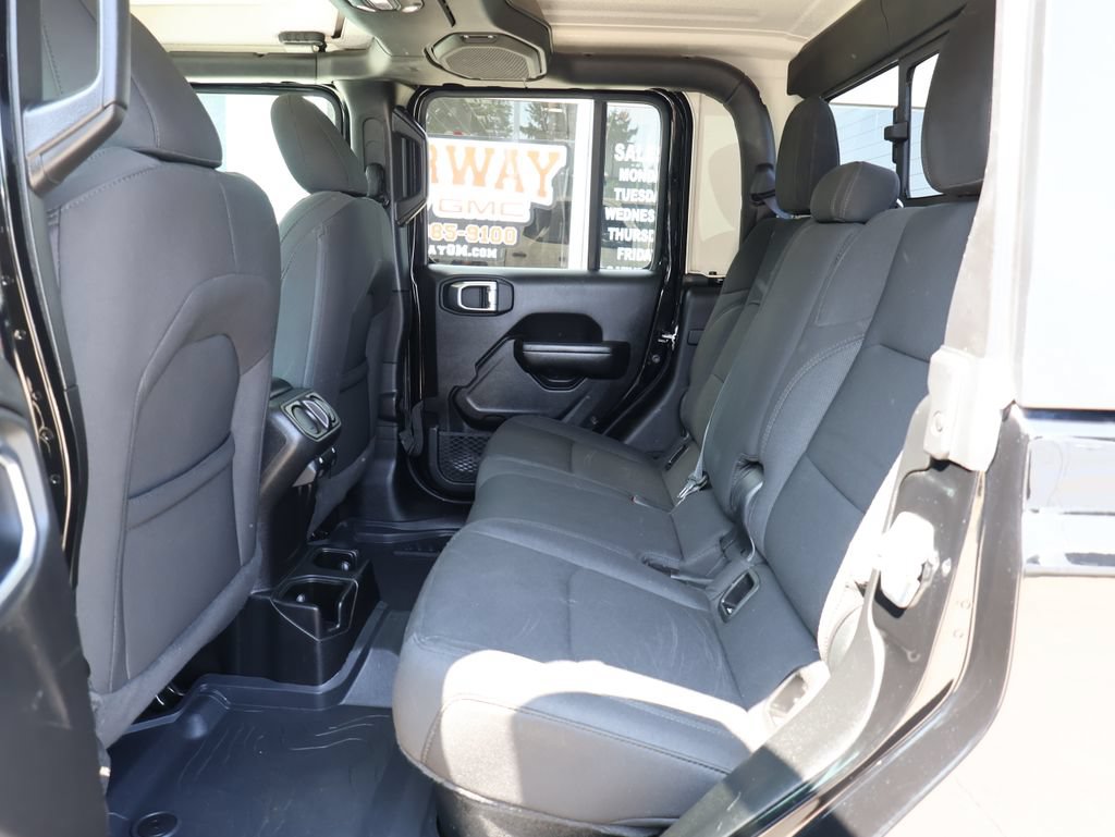 Used 2021 Jeep Gladiator Sport AWD/4WD image 24