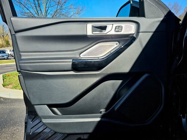 Used 2023 Ford Explorer ST w/ Equipment Group 401A AWD/4WD image 21
