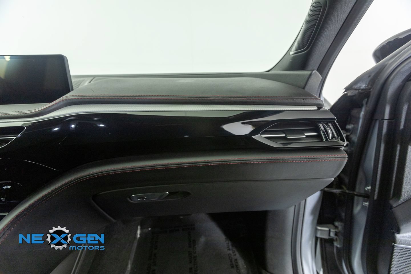 Used 2023 Acura MDX A-Spec AWD/4WD image 44