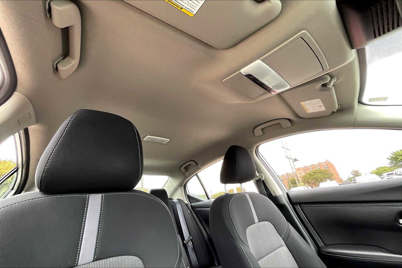 Used 2023 Nissan Sentra SV image 12