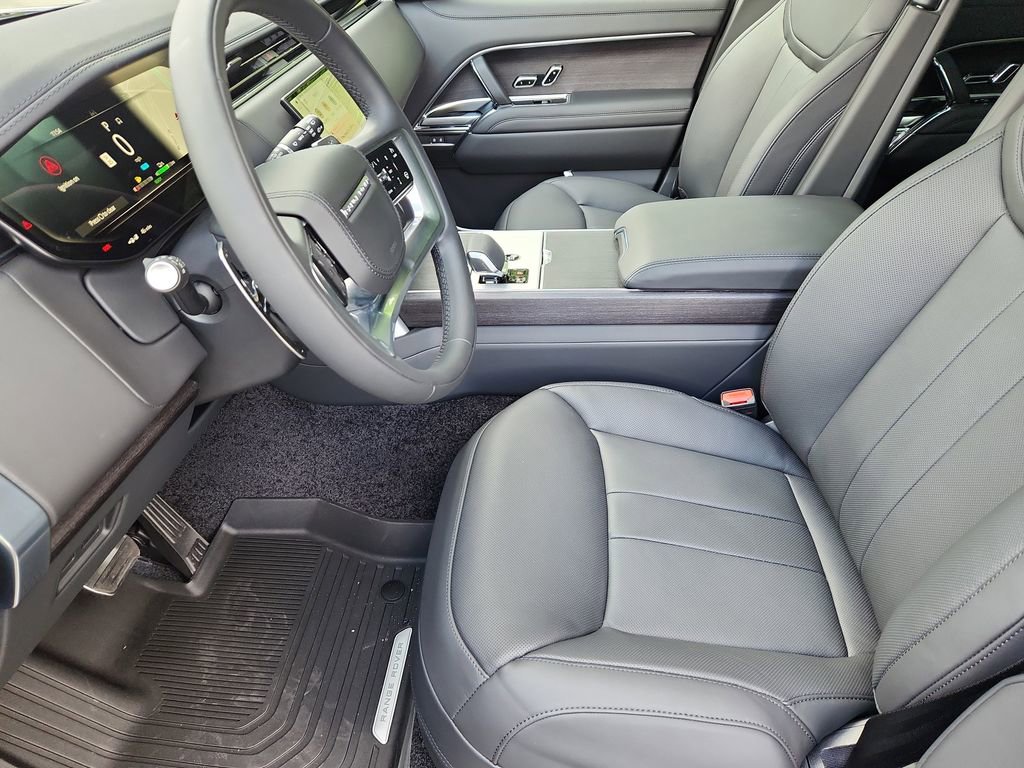 New 2025 Land Rover Range Rover SE image 23