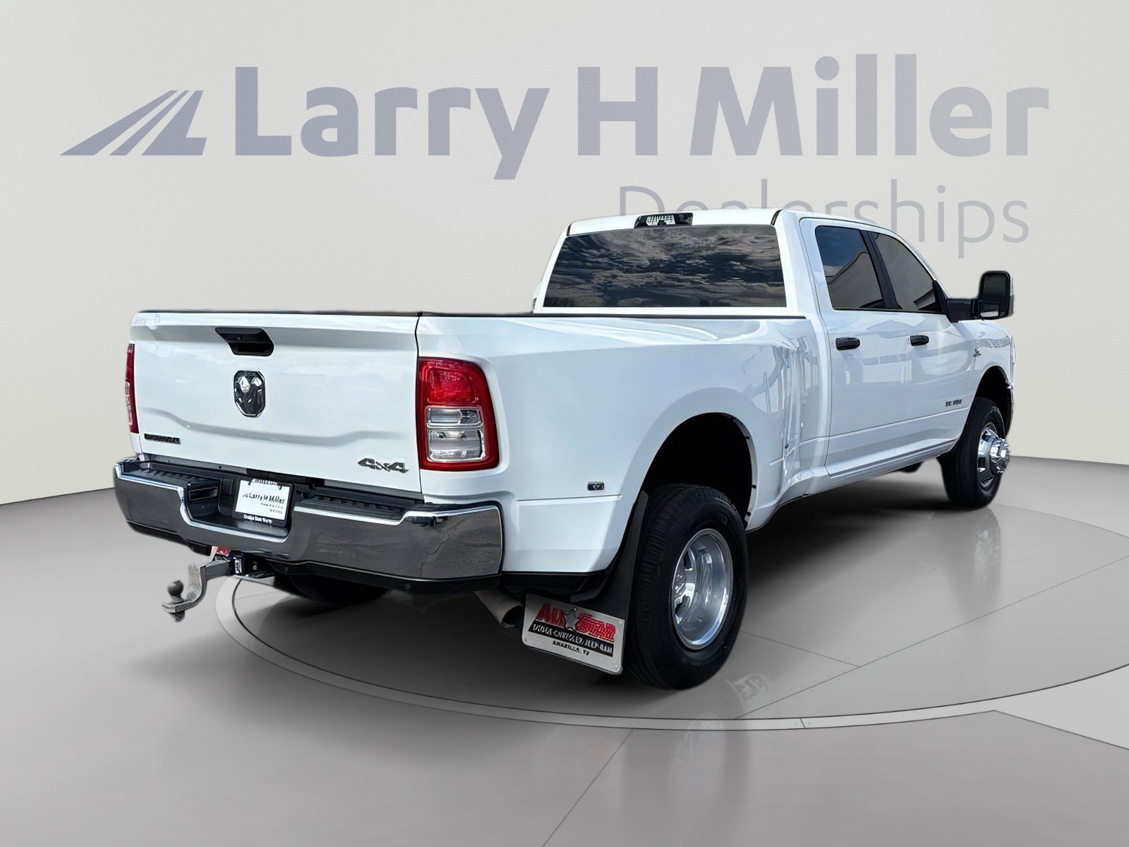Used 2023 RAM 3500 Big Horn w/ Level 1 Equipment Group AWD/4WD image 5