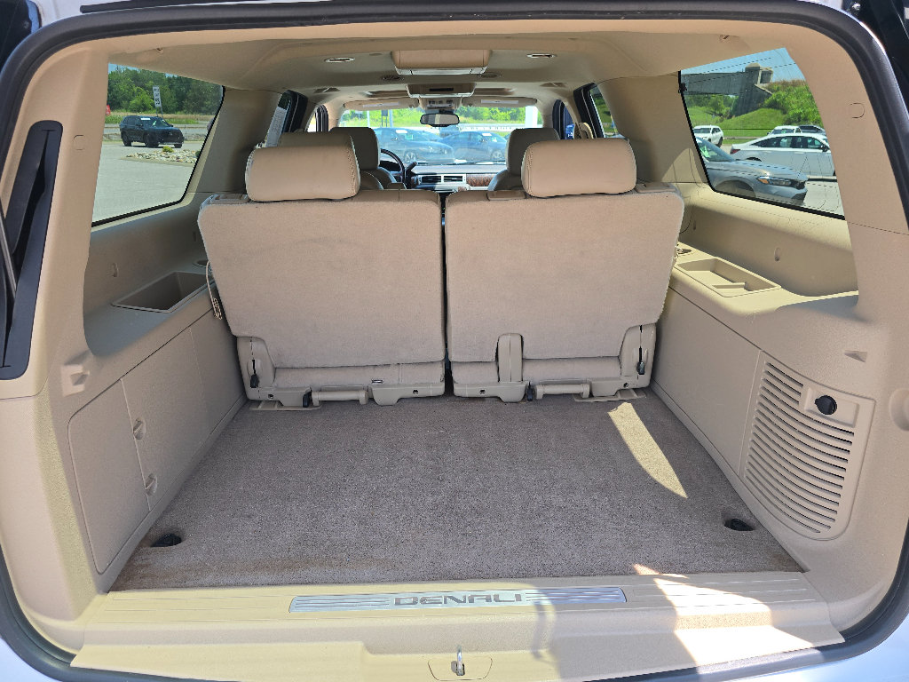 Used 2009 GMC Yukon XL Denali AWD/4WD image 14