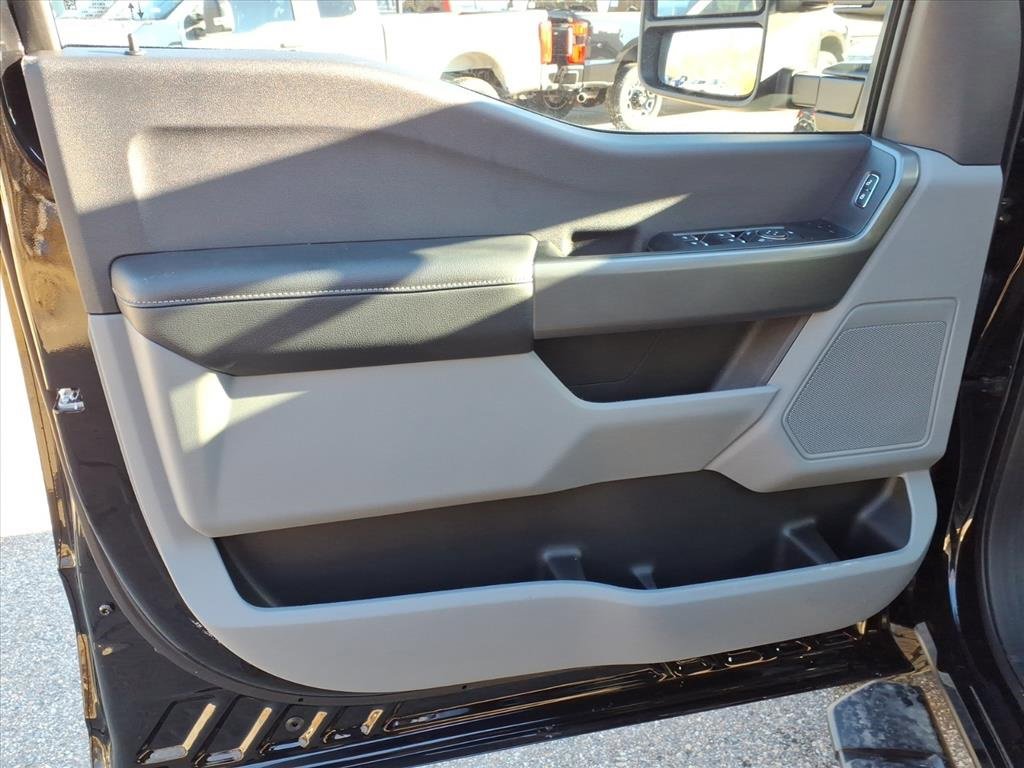 New 2026 Ford F350 XLT w/ FX4 Off-Road Package image 19
