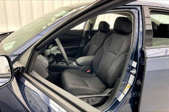 Certified 2025 Honda Accord SE image 8