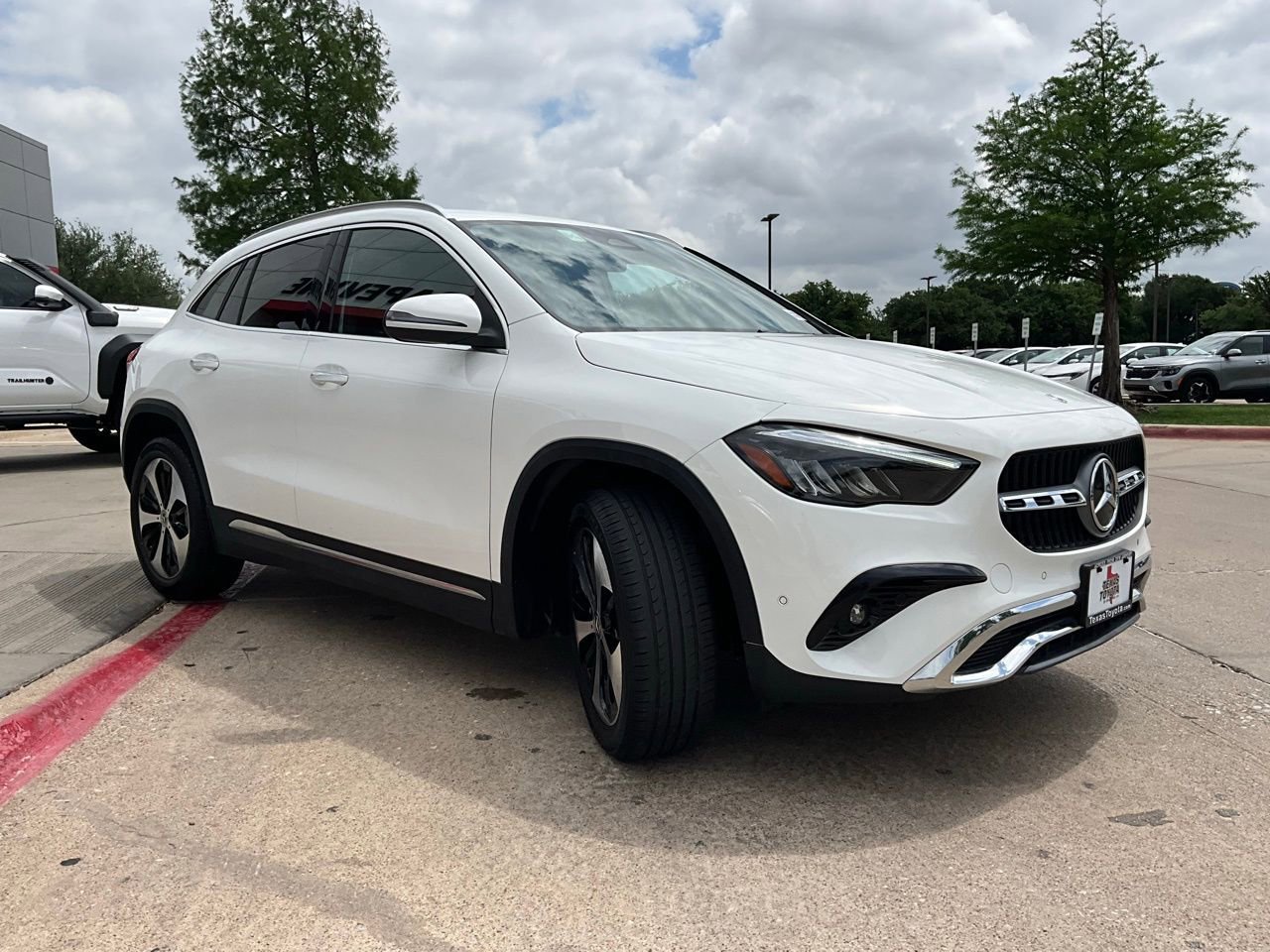 Used 2025 Mercedes-Benz GLA 250 image 3