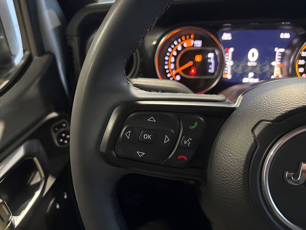 Used 2023 Jeep Wrangler Unlimited Sport AWD/4WD image 15