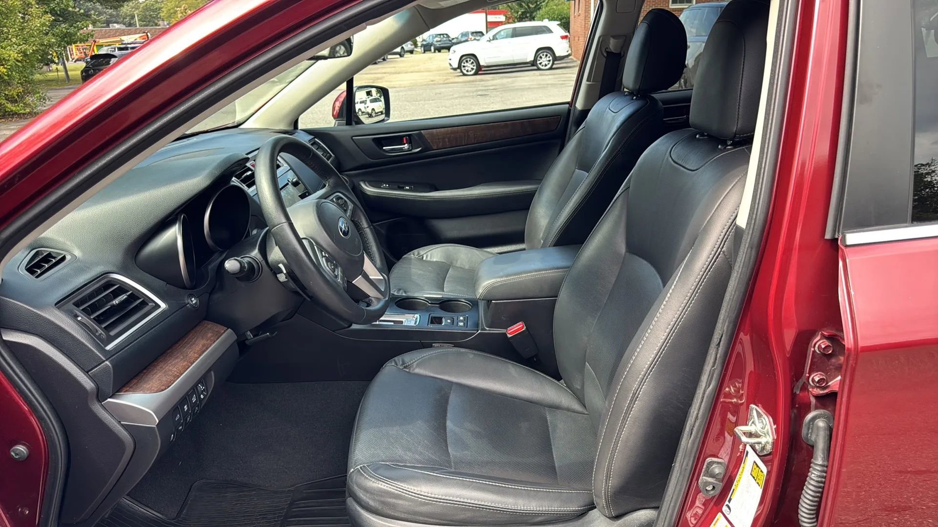 Used 2017 Subaru Outback 2.5i Limited image 10