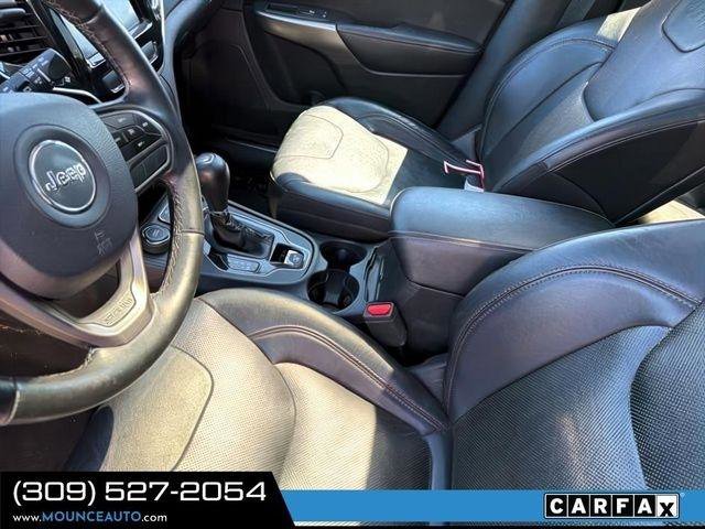 Used 2019 Jeep Cherokee Limited AWD/4WD image 10