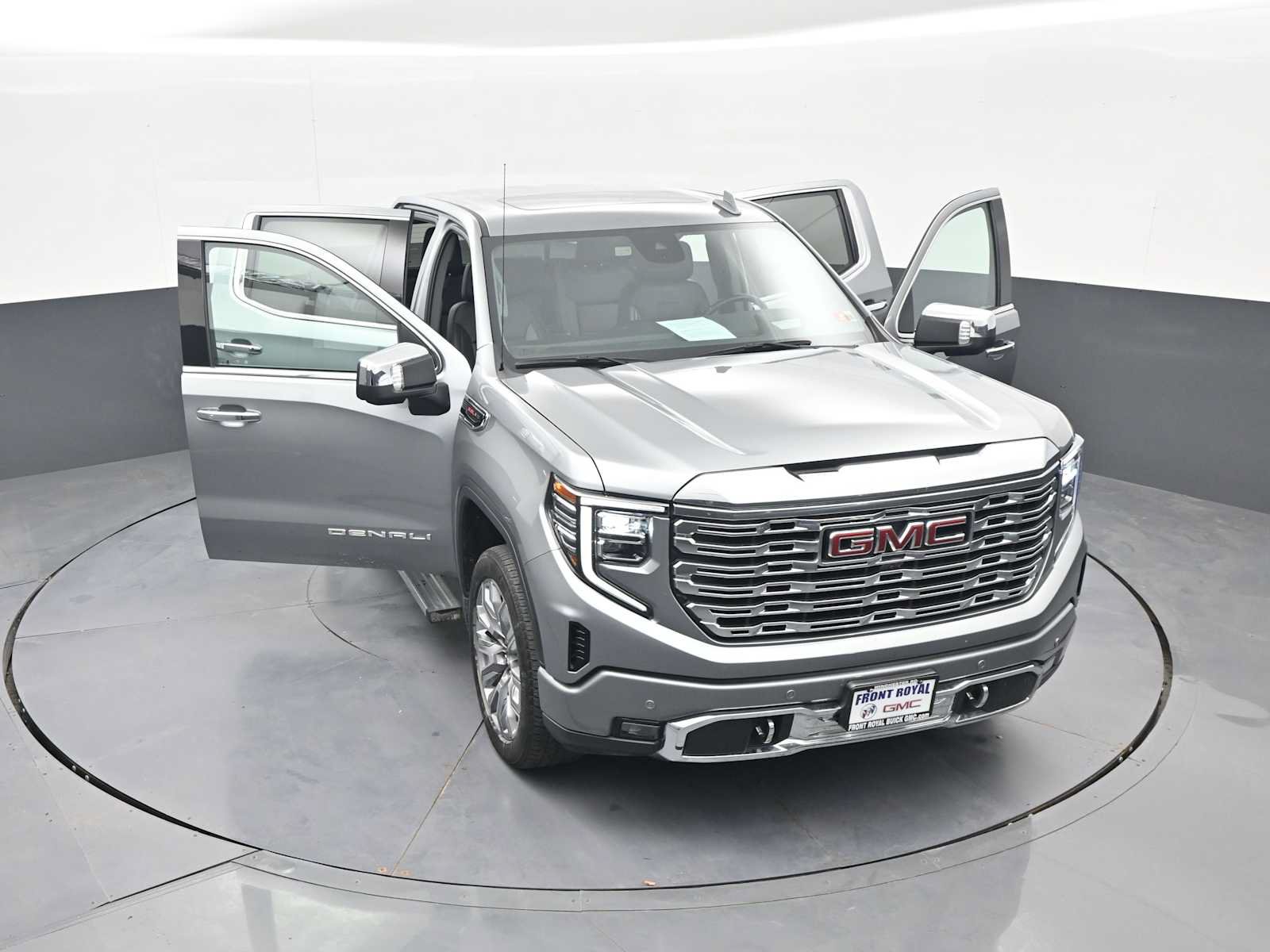 Used 2024 GMC Sierra 1500 Denali w/ Denali Reserve Package AWD/4WD image 44