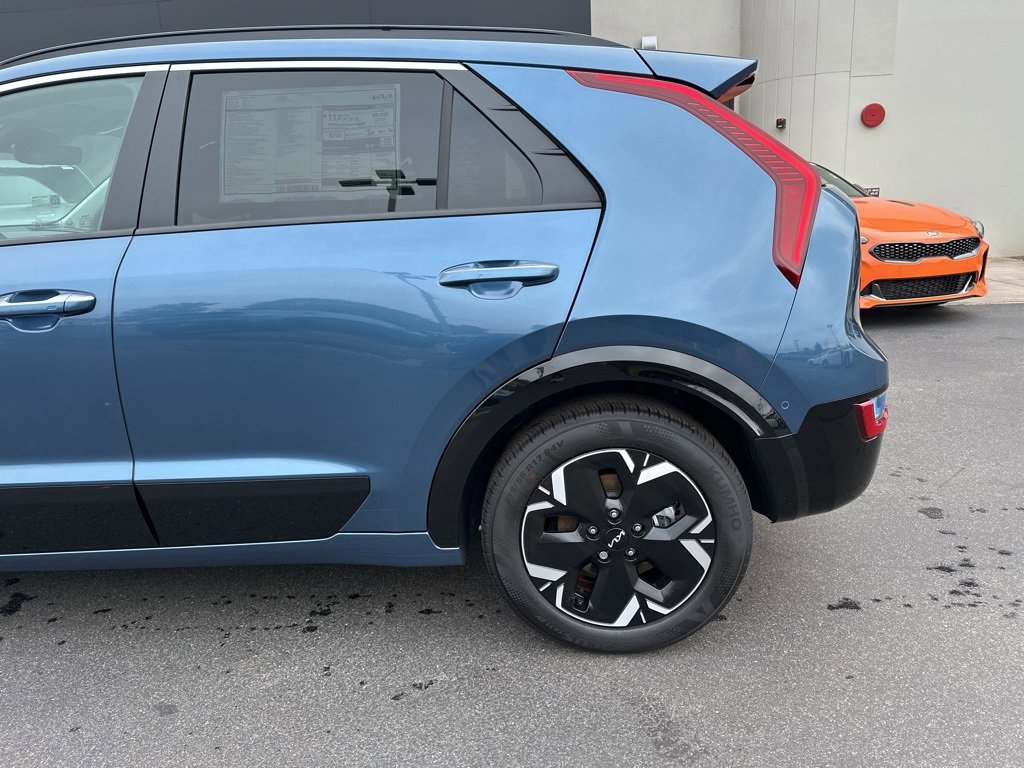 New 2025 Kia Niro Wave w/ Wave Preserve Package image 10