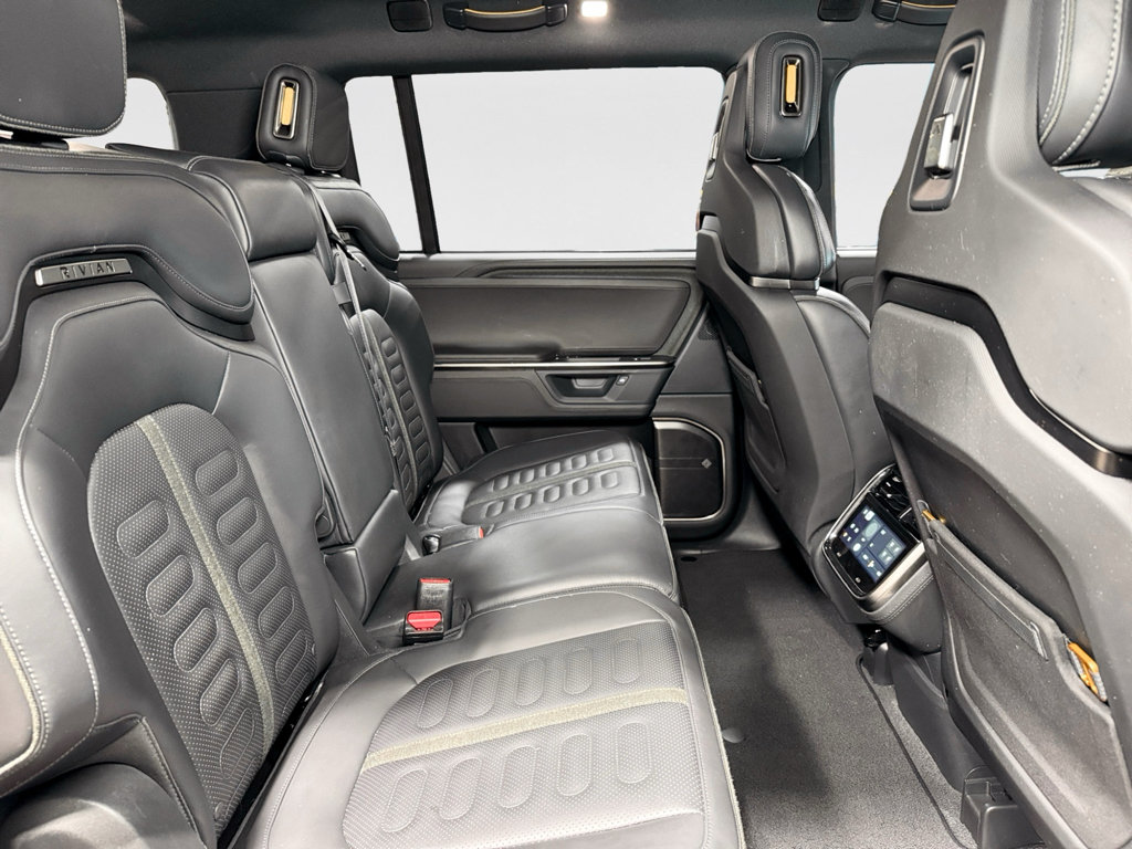 Used 2025 Rivian R1S Adventure AWD/4WD image 21