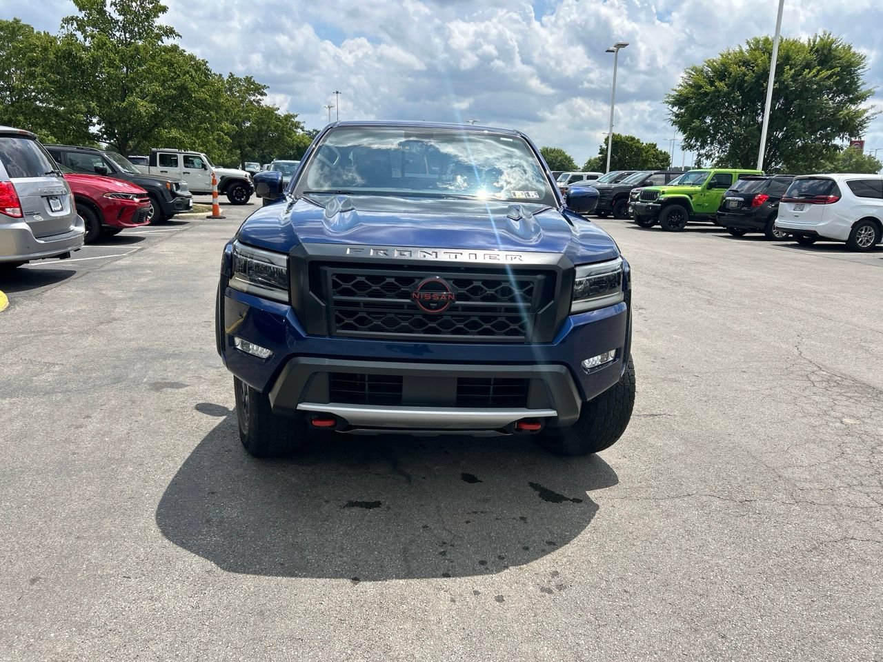 Used 2022 Nissan Frontier PRO-4X w/ Pro-4X Premium Package AWD/4WD image 8