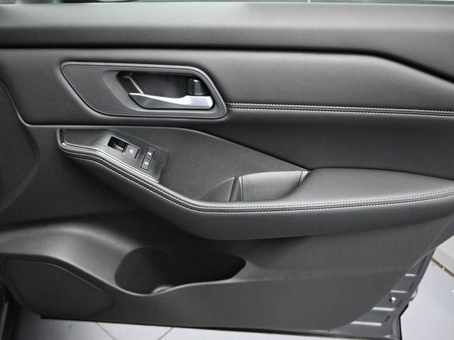 New 2026 Nissan Rogue SV w/ SV Premium Package image 28