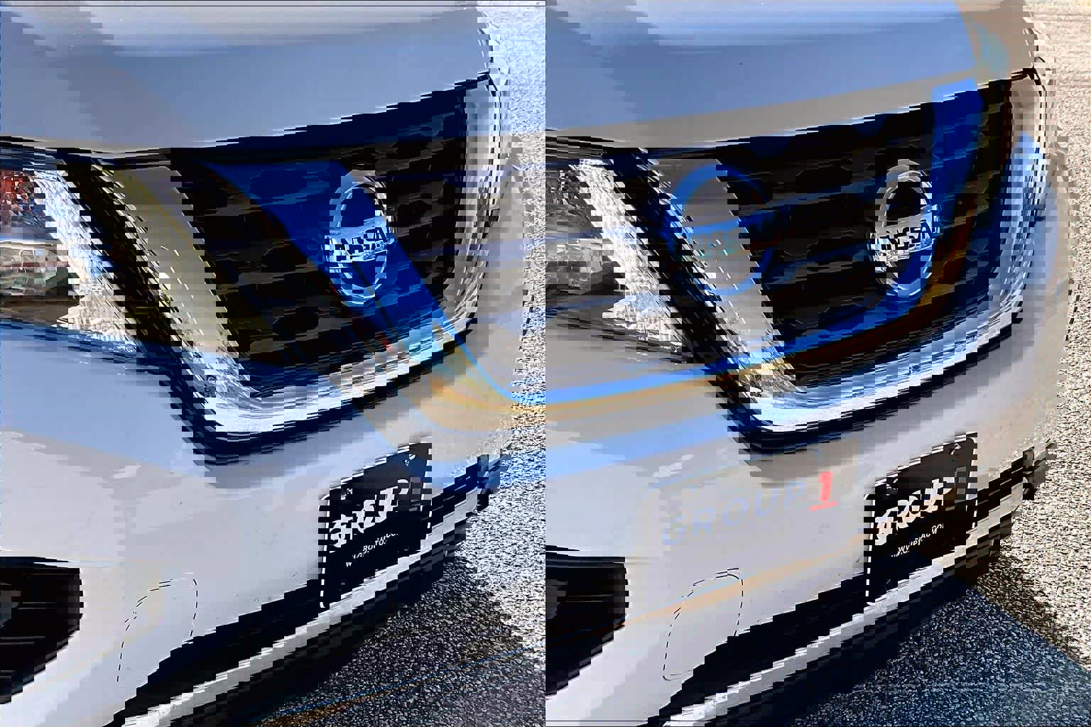 Used 2018 Nissan Pathfinder SV image 28