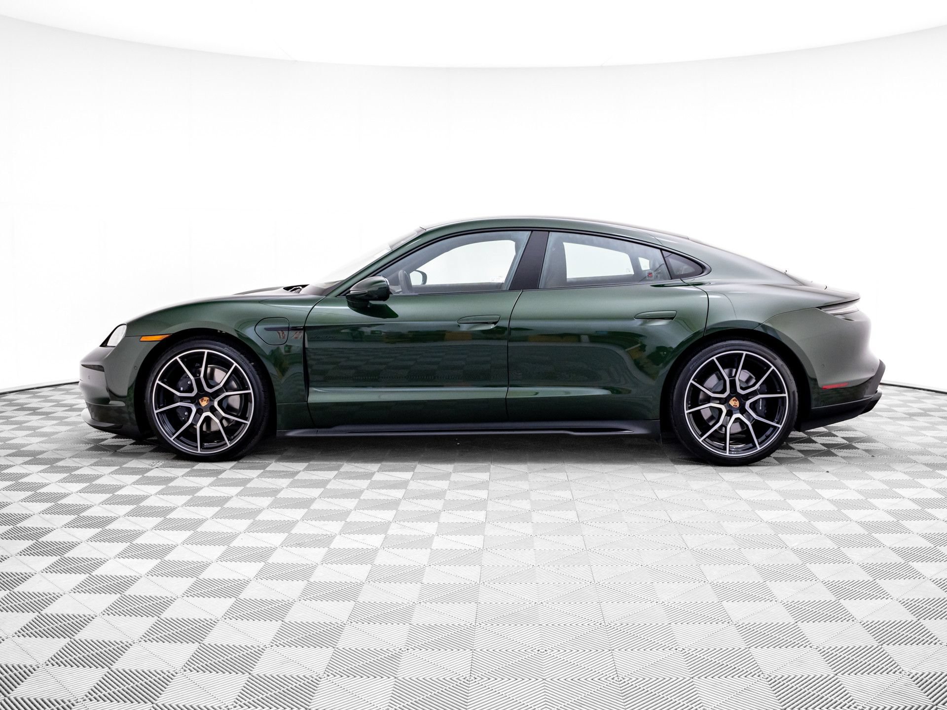 New 2026 Porsche Taycan AWD/4WD image 2
