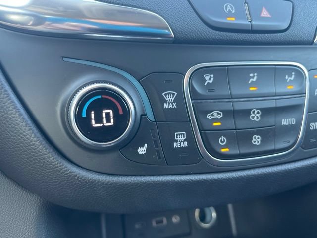 Used 2024 Chevrolet Equinox LT w/ LPO, Floor Liner Package FWD image 9