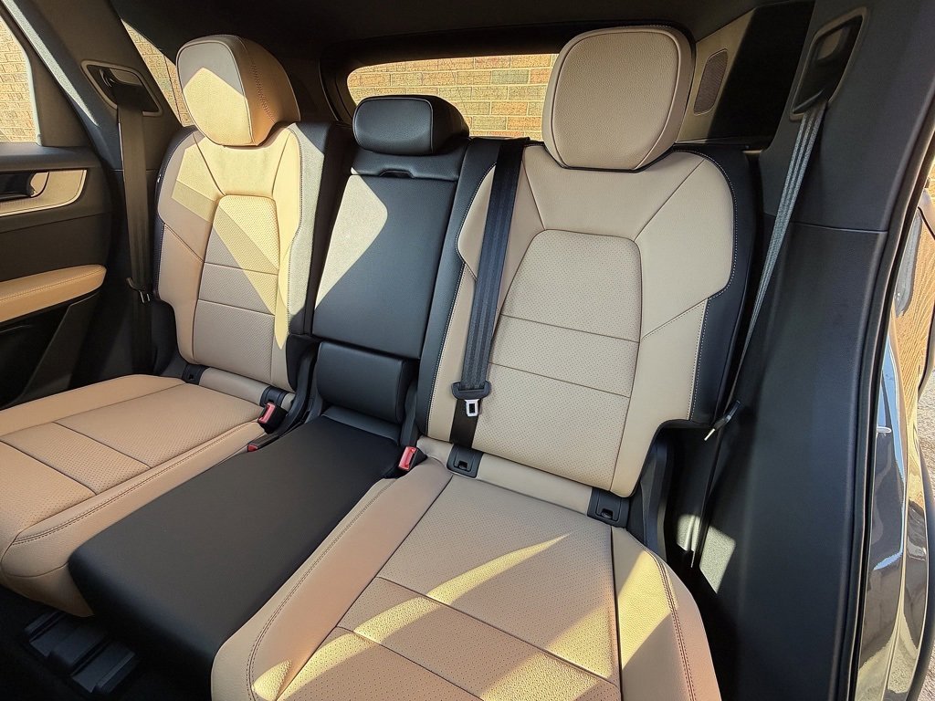 New 2026 Porsche Cayenne S image 19