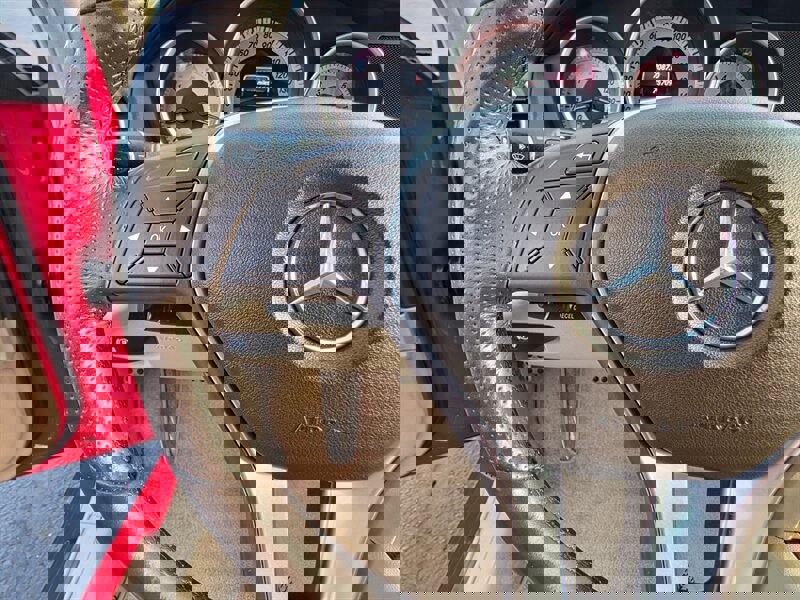 Used 2013 Mercedes-Benz C 300 4MATIC Sedan image 31